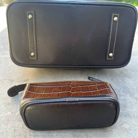 Dooney & Bourke Sac Bag Cognac Croc Embossed Leather Logo Lock Purse Pouch & Key - Picture 10 of 16